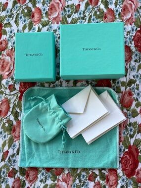 Tiffany & Co. Signature Gift Box, Pouch , Card and Cloth (6pc set)